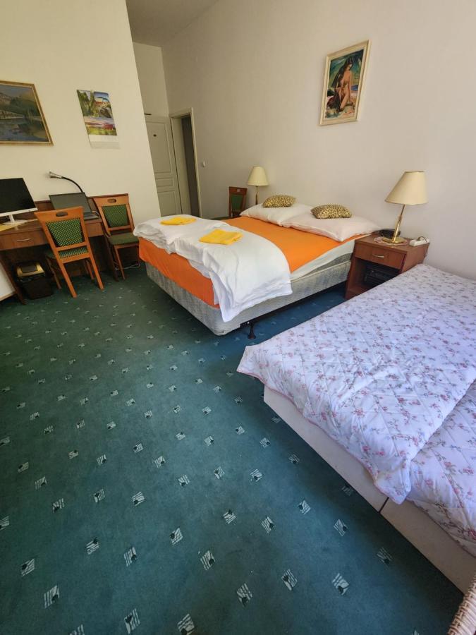 Kristoff Plaza Trencianske Teplice Trencin Exterior foto